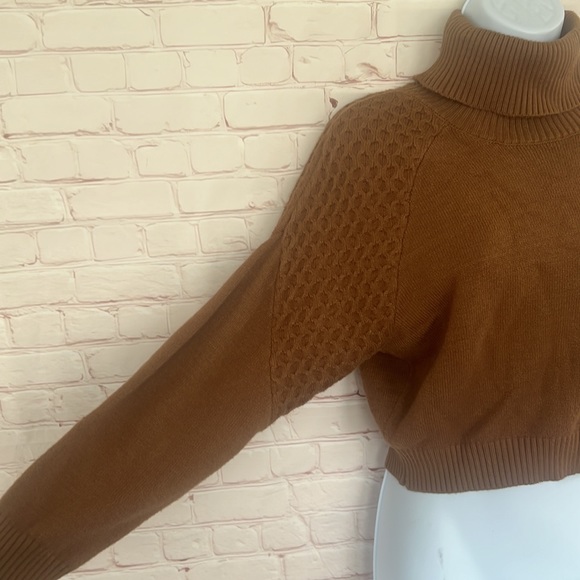 BB by Steve Madden turtleneck brown crop sweater top size XS - Picture 6 of 10